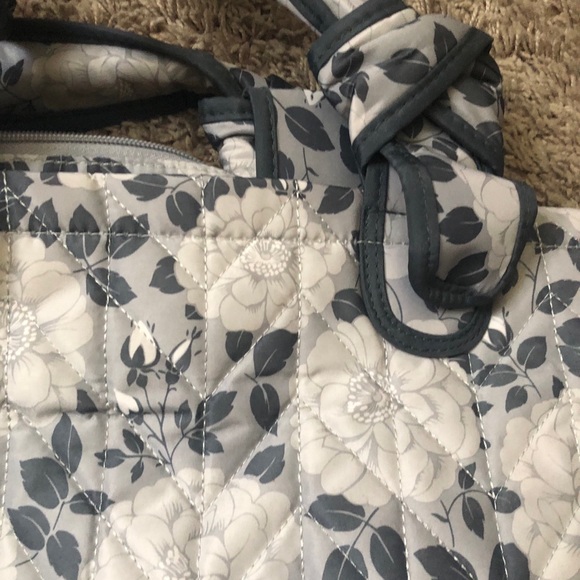 Laura Ashley quilted floral bag - Picture 4 of 7